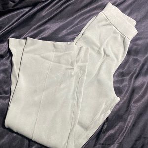 Wilfred cotton sage green pants, worn once for a photo shoot, size small